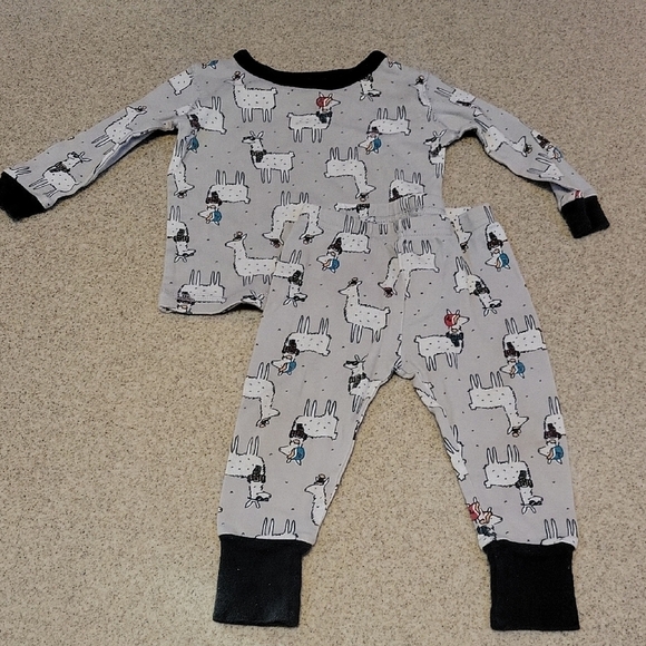 OshKosh B'gosh Other - OshKosh B'gosh Pajama 2 Pc Set Gray With Llamas Size 12 Months